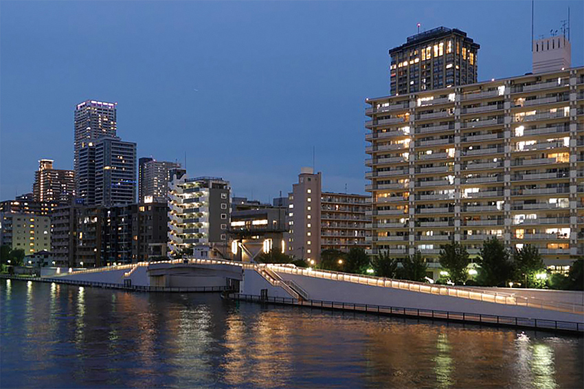 隅田川テラス連絡橋(月島川水門)