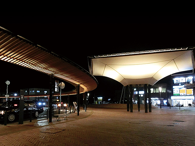 牛久駅東口駅前広場